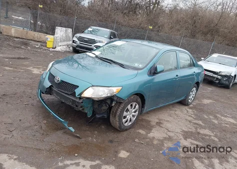 2010 Toyota Corolla Le z USA, uszkodzony, nr VIN 2T1BU4EE9AC260851
